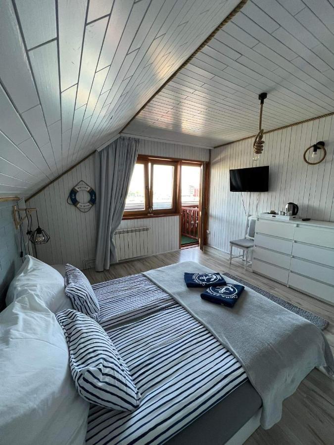 Apartamento Cicha Zatoka Mikołajki Exterior foto