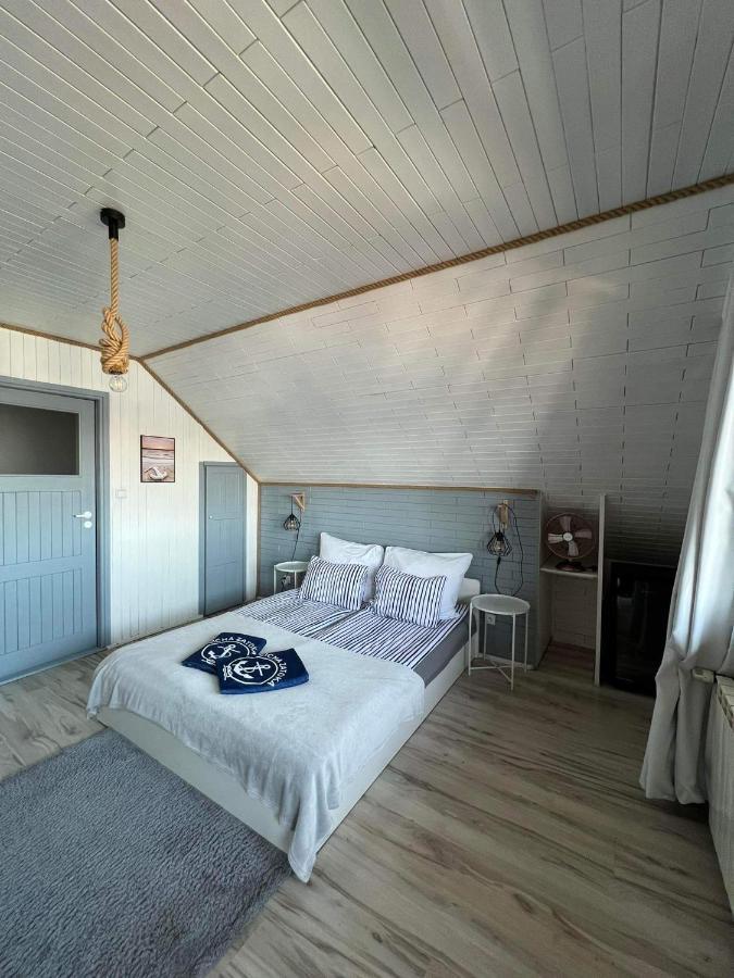 Apartamento Cicha Zatoka Mikołajki Exterior foto